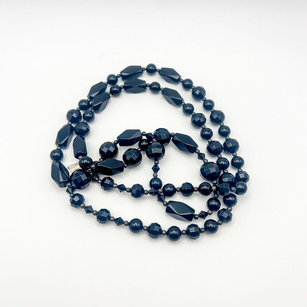 🐺 Vintage Jet Glass Stone Beaded Necklace with Sterling Silver Clasp